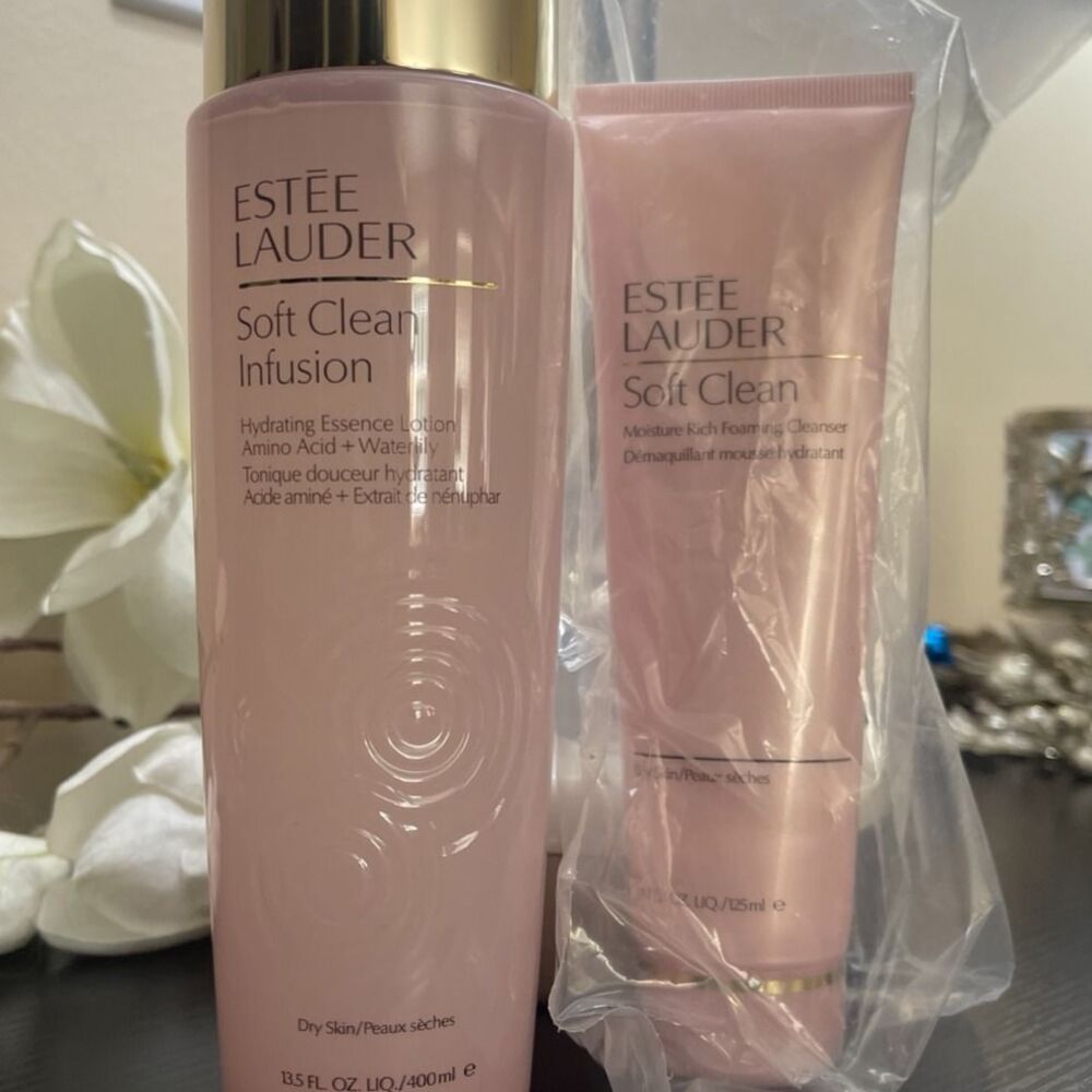 Estee Lauder Soft Clean Hydrating Essence 13.5 oz & Cleanser (125 ml) Set